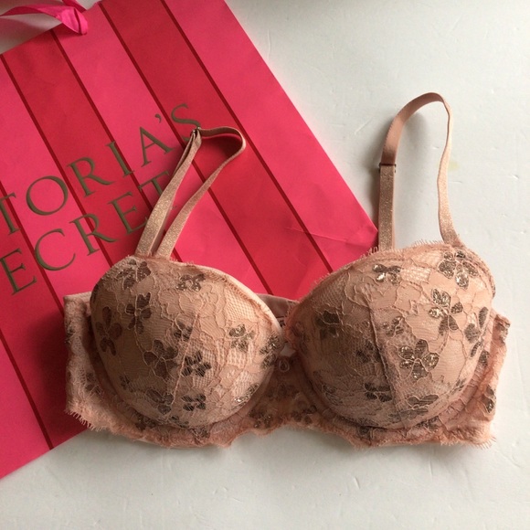 VICTORIAS SECRET DREAM ANGELS DEMI BRA SIZE 32D - Picture 1 of 15